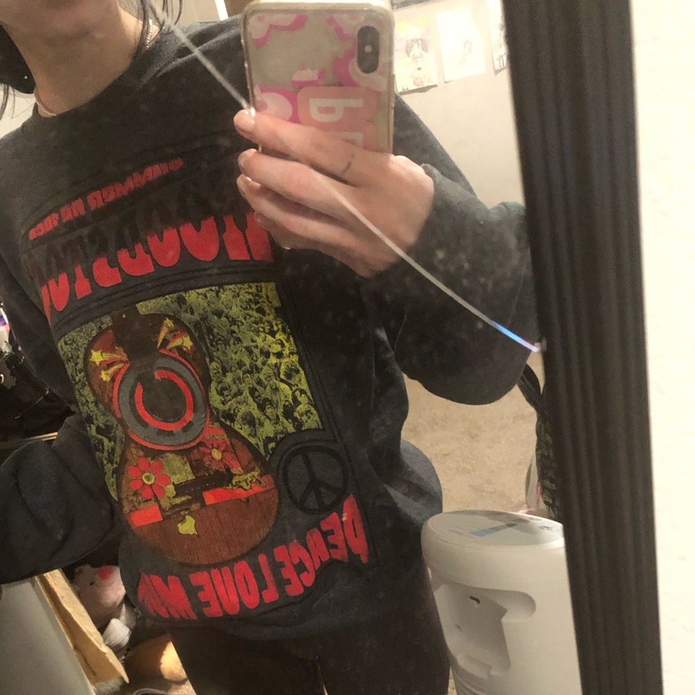 woodstock crewneck